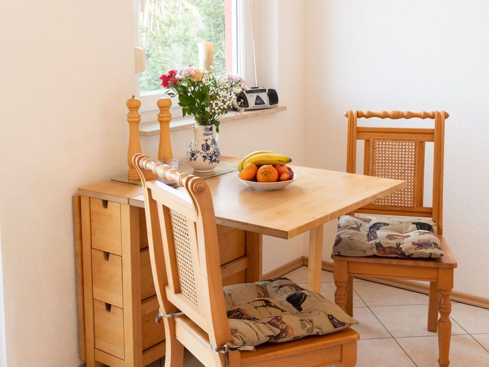 Table, Plant, Flower, Furniture, Window, Wood, Interior Design, Orange, Desk, Floor