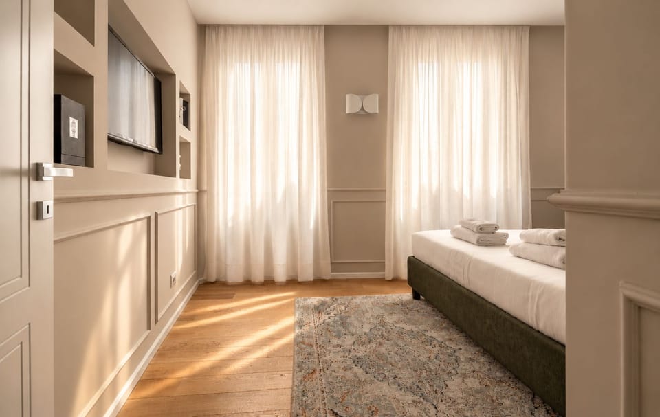 Tornabuoni Place in Florence by Mmega Apartment in Florence