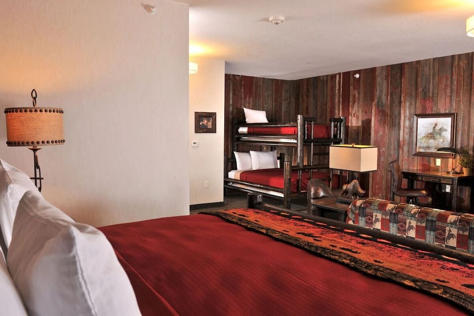 Gather together in a spacious suite with extra bunk beds.