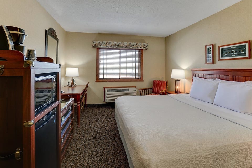 Bedroom. Interior and views may vary based on location and availability.