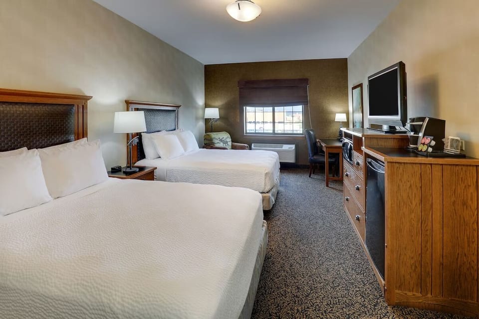 Bedroom. Interior and views may vary based on location and availability.