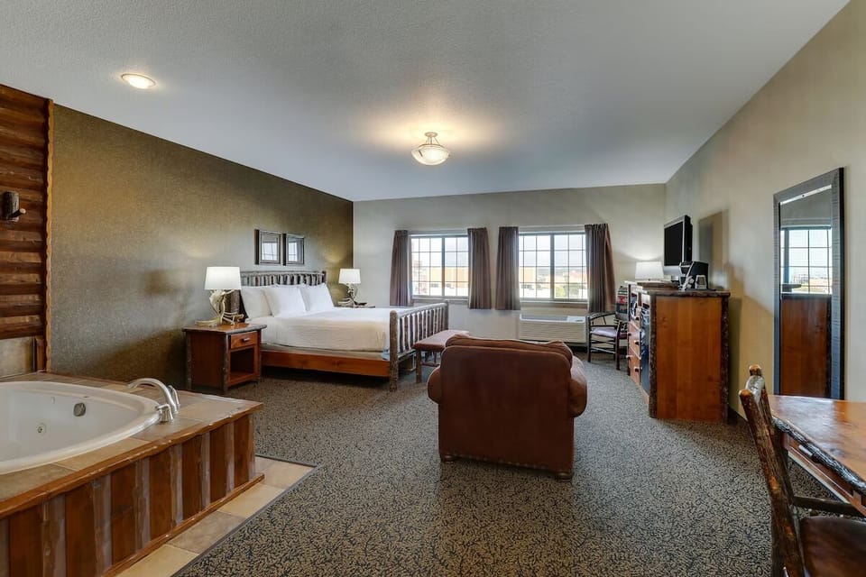 Bedroom. Interior and views may vary based on location and availability.
