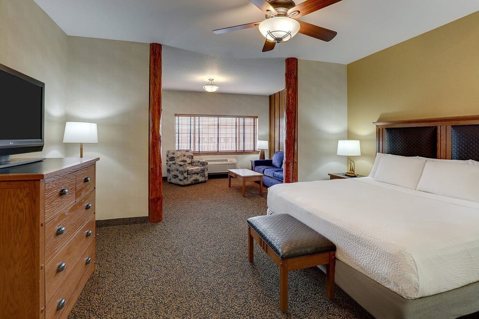 Bedroom. Interior and views may vary based on location and availability.
