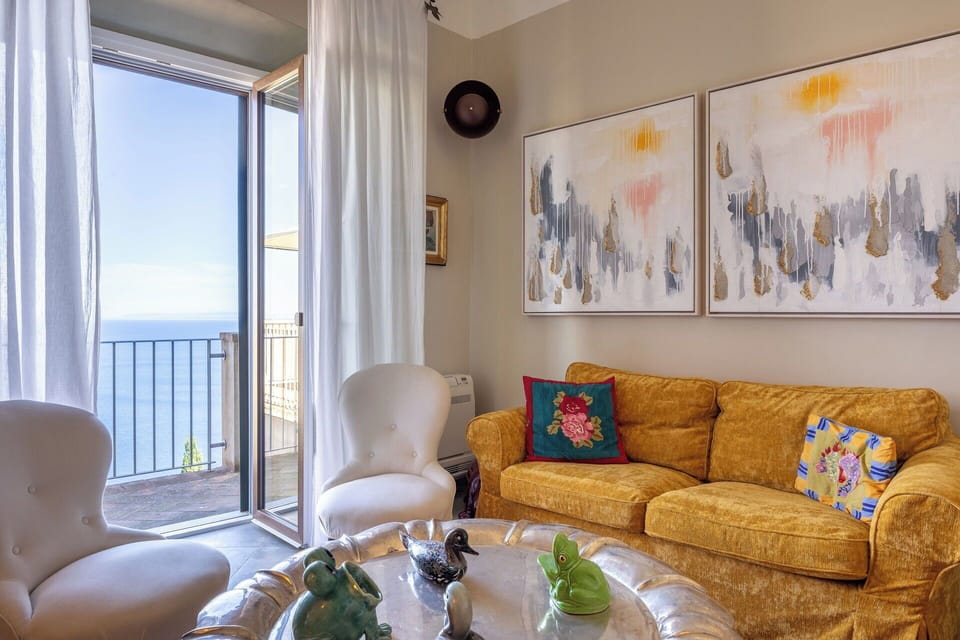 Autumn, Living Room, Spring, Summer