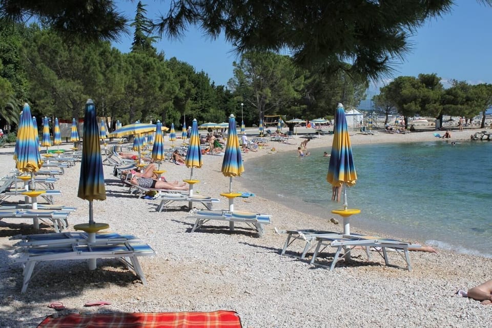 Nearby beaches