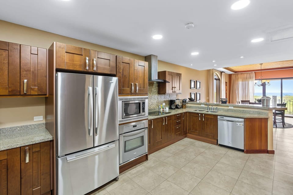 Spacious Kitchen