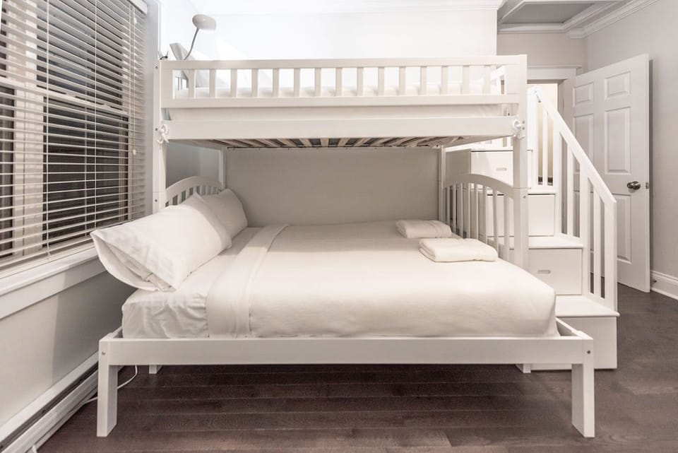 Bunk bed, Double Bed and Single bed