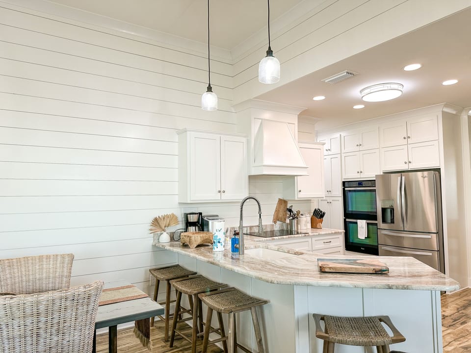 Kitchen Bar 