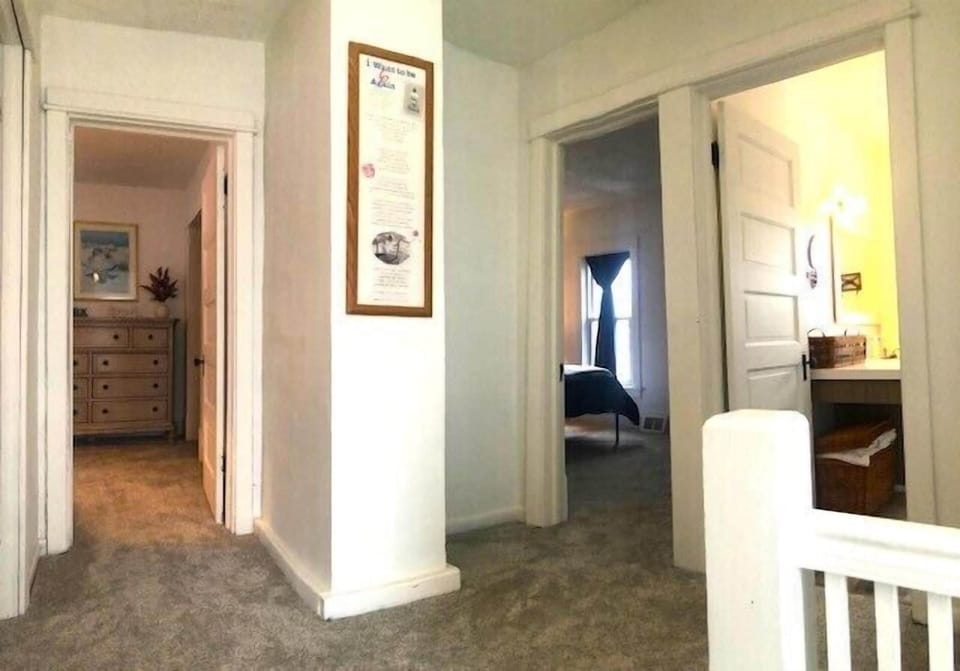 Upstairs Landing - Upstairs Landing leading to all 3 Bedrooms and Full Bathroom