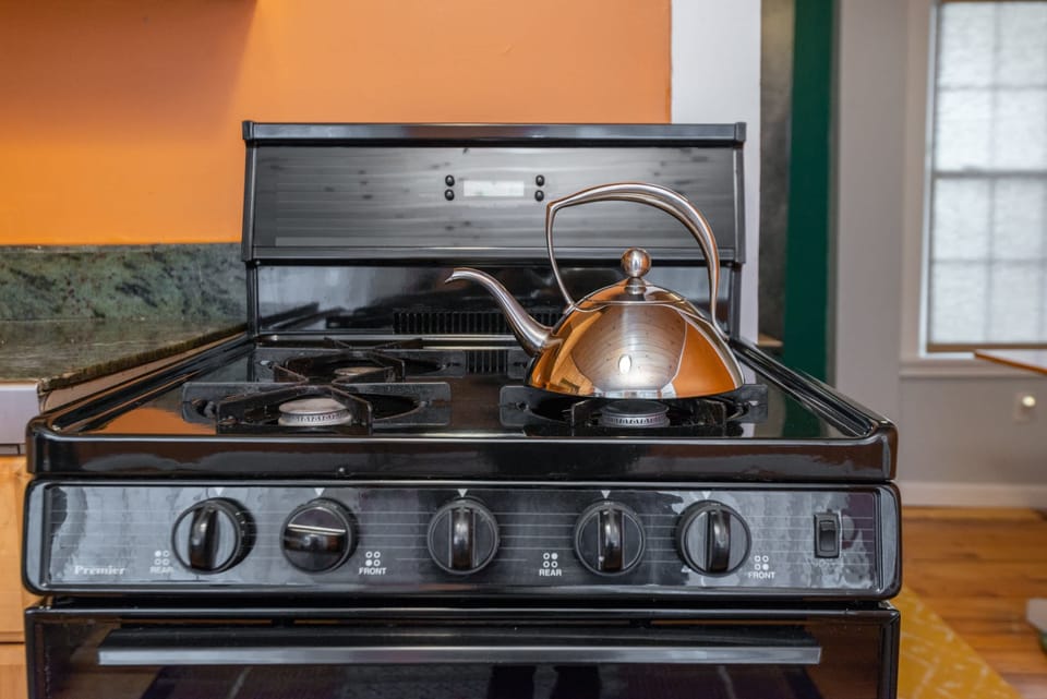 Elevate your winter cooking game with this sleek stovetop, where style meets efficiency for all your cozy seasonal creations! ❄️🍲