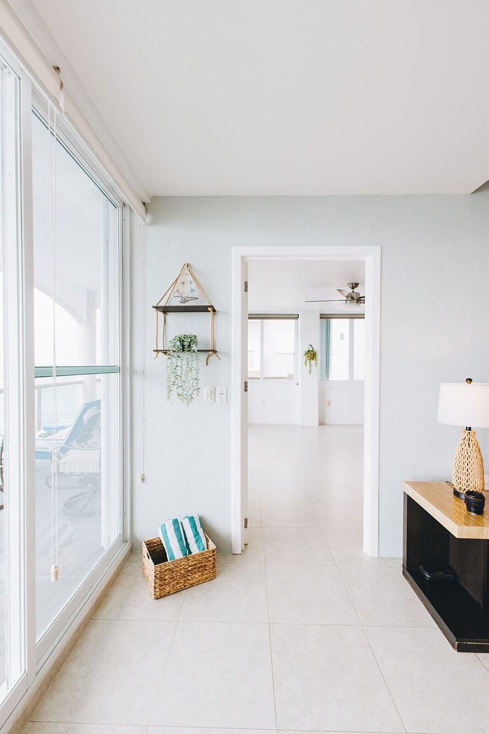 Light & Bright Decor