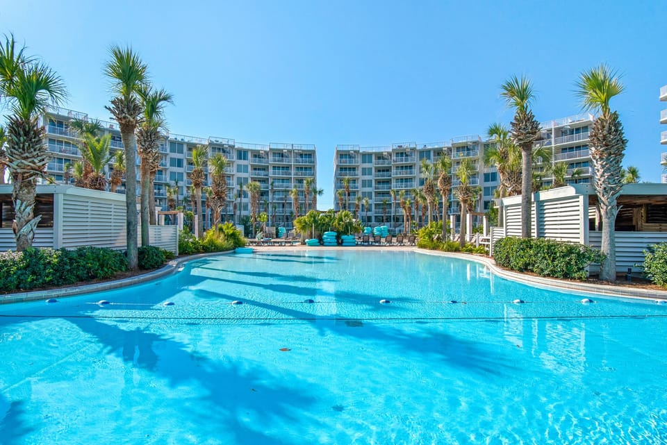 Fabulous Pool at Destin West