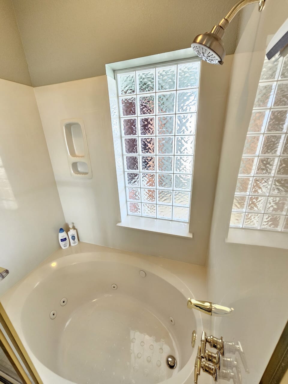 Oversized jetted Tub and Master Bathroom Shower. Relax in luxury and comfort!