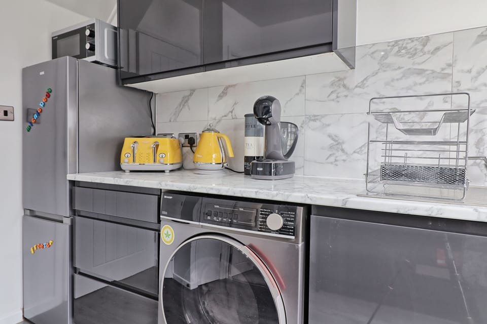 Fridge freezer