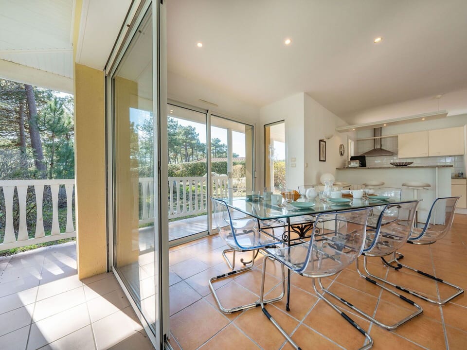 Table, Furniture, Property, Building, Chair, Wood, Interior Design, Architecture, Floor, Shade