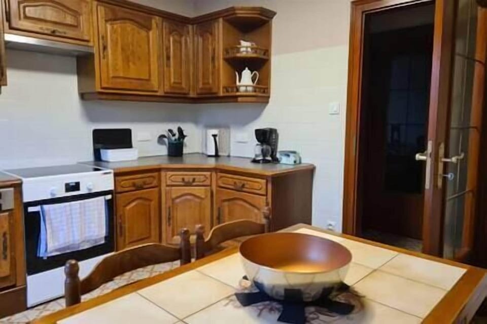 Separate fitted kitchen
