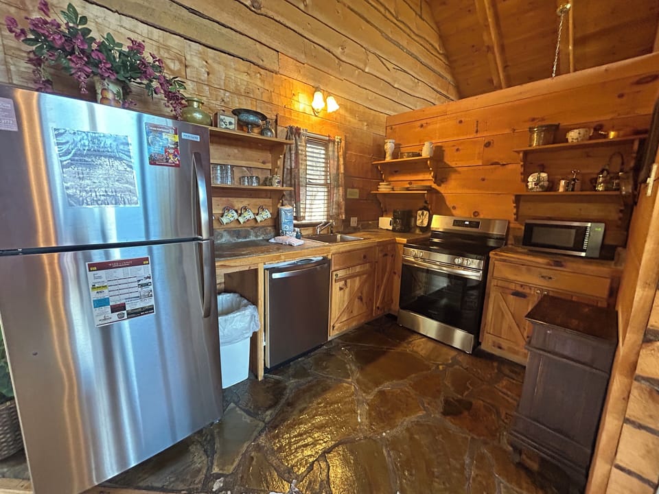 Full Kitchen