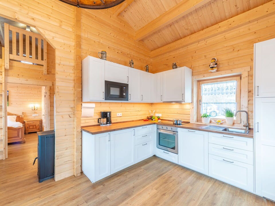 Cabinetry, Countertop, Property, Sink, Tap, Drawer, Wood, Kitchen, Kitchen Stove, Building