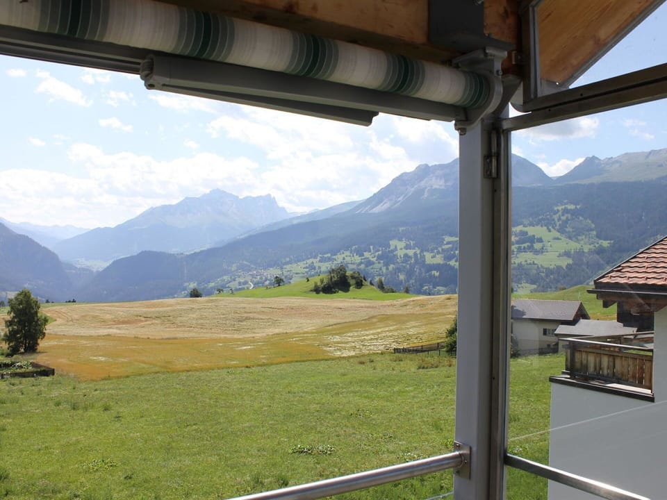 Cloud, Sky, Mountain, Ecoregion, Plant, Nature, Highland, Shade, Natural Landscape, Land Lot