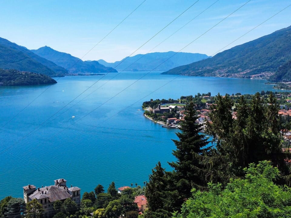 Water, Sky, Water Resources, Mountain, Blue, Nature, Azure, Natural Landscape, Lake, Tree