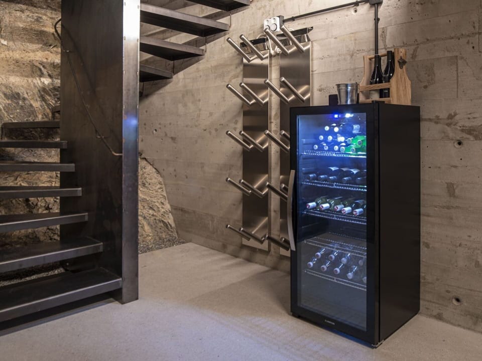 Wood, Gas, Home Appliance, Machine, Major Appliance, Glass, Flooring, Building, Metal