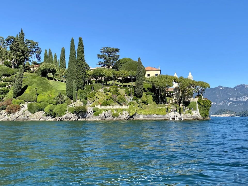 Water, Sky, Plant, Natural Landscape, Tree, Lake, Coastal And Oceanic Landforms, Vegetation, Watercourse, Bank