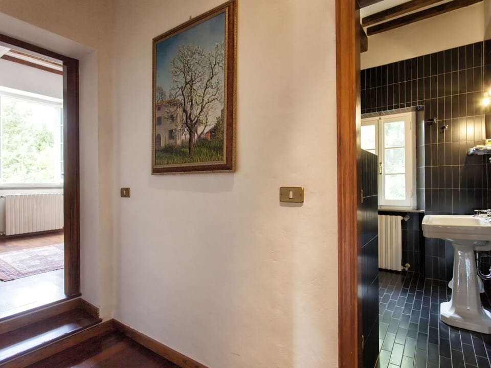 Sky, Plant, Cloud, Daytime, Azure, Nature, Tree, Land Lot, Building, Architecture