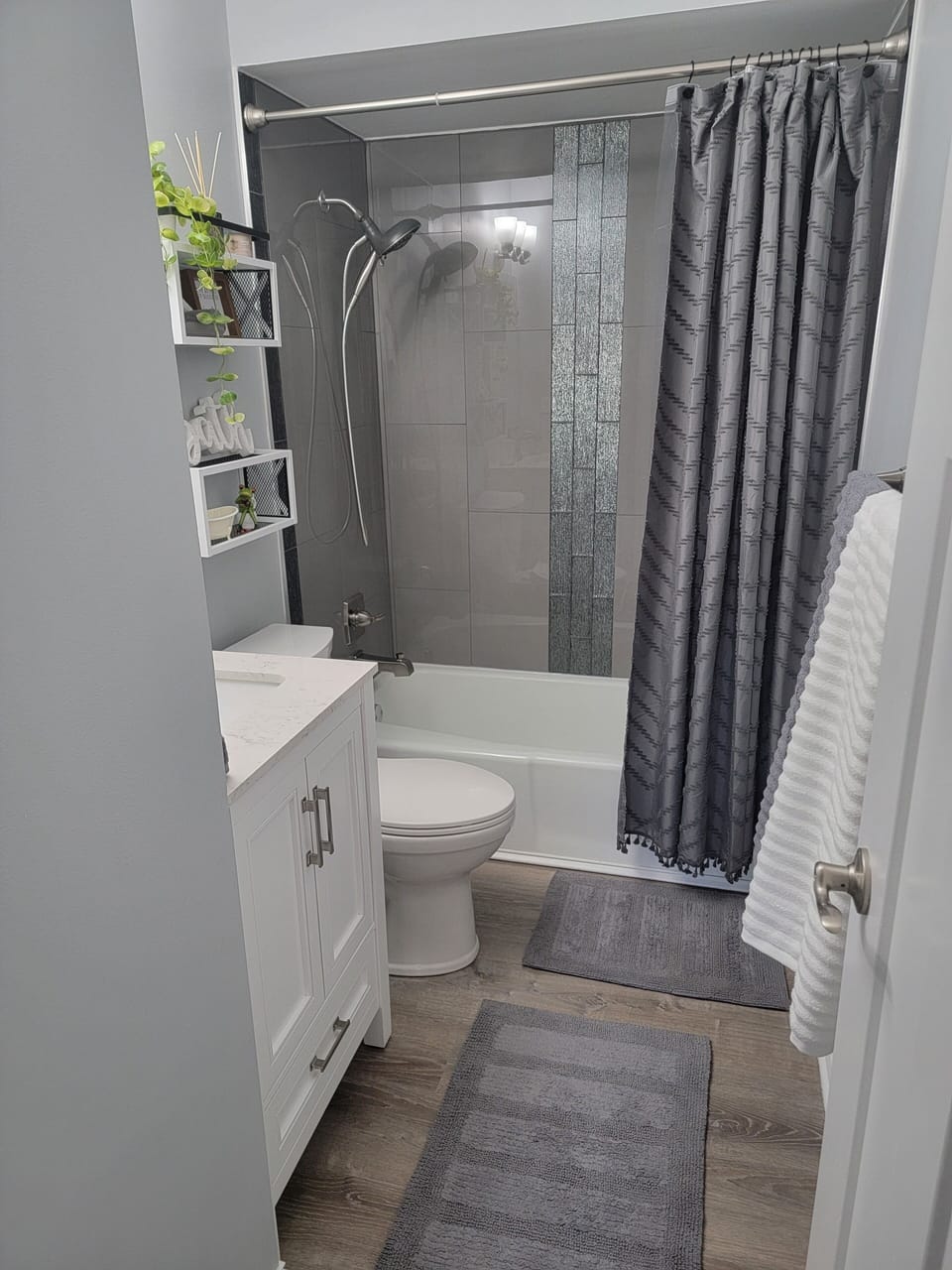 full bathroom with tub