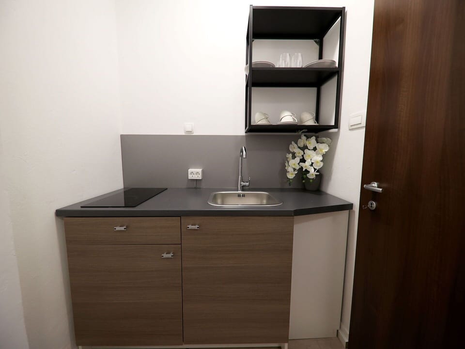 Sky, Building, Window, Tree, Plant, House, Land Lot, Cottage, Wood, Siding