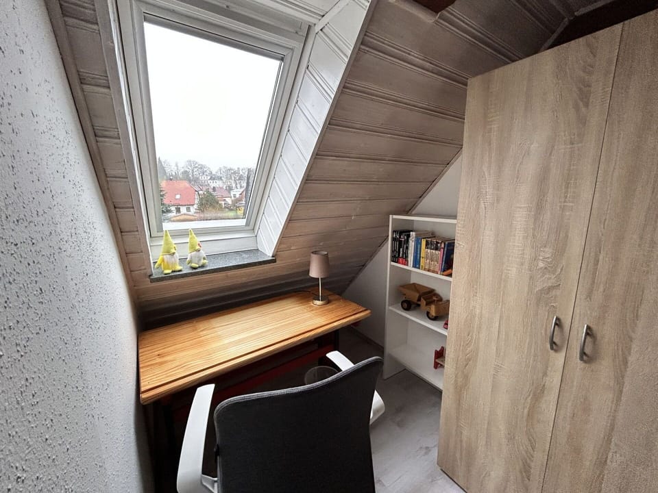 Property, Window, Building, Shelf, Wood, Interior Design, Architecture, Shelving, House, Floor