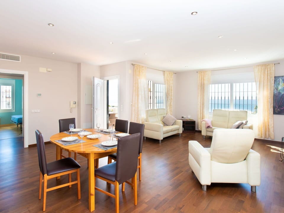Furniture, Building, Comfort, Table, Wood, Window, Textile, Chair, Curtain, Flooring