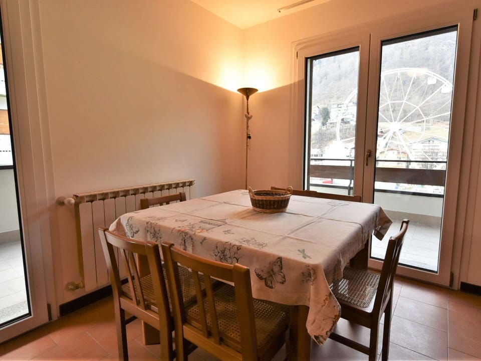 Furniture, Table, Property, Window, Chair, Wood, Interior Design, Kitchen & Dining Room Table, Flooring