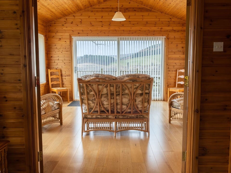 Table, Chair, Comfort, Building, Wood, Floor, Flooring, Wood Stain, Window, Pillow