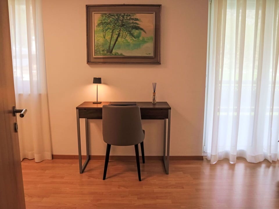 Table, Wood, Curtain, Interior Design, Plant, Flooring, Floor, Wall, Houseplant, Real Estate