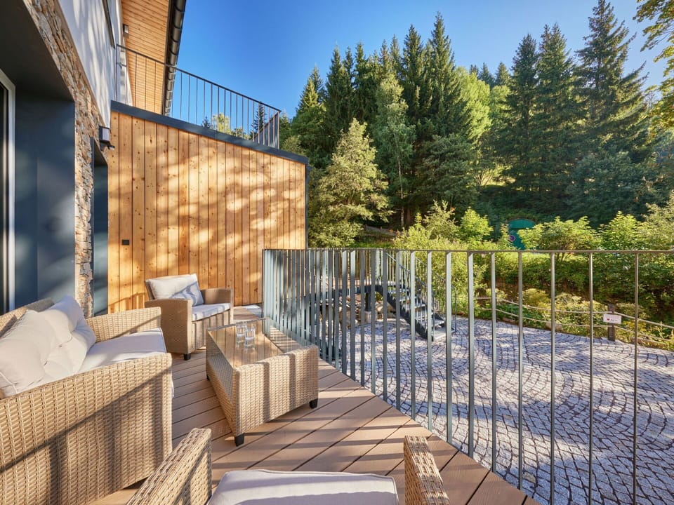 Sky, Property, Plant, Wood, Shade, Fence, Tree, Residential Area, Outdoor Furniture, Table
