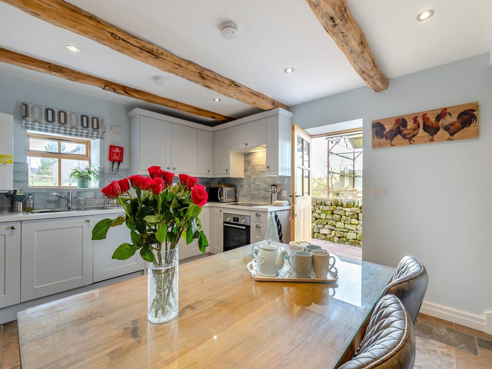 Kitchen/diner | The Stables - Ramsor Farm, Ramshorn