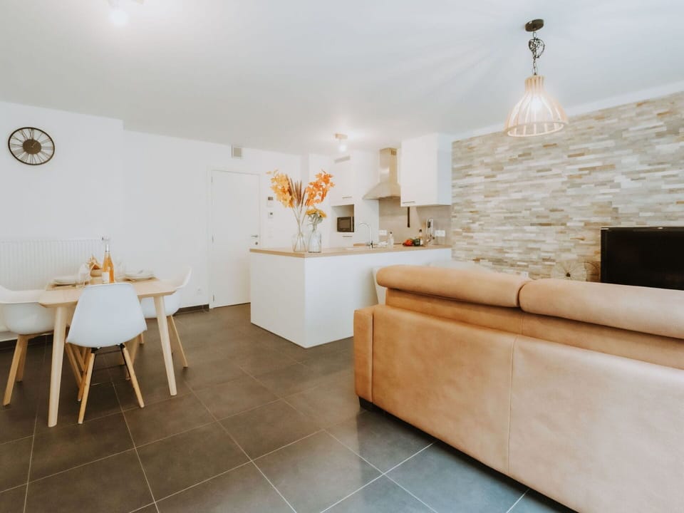 Furniture, Table, Property, Couch, Wood, Comfort, Lighting, Interior Design, Floor, Beige