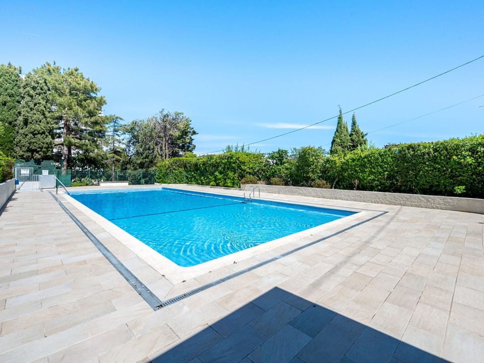 Water, Sky, Swimming Pool, Azure, Plant, Rectangle, Shade, Leisure, Composite Material, Residential Area