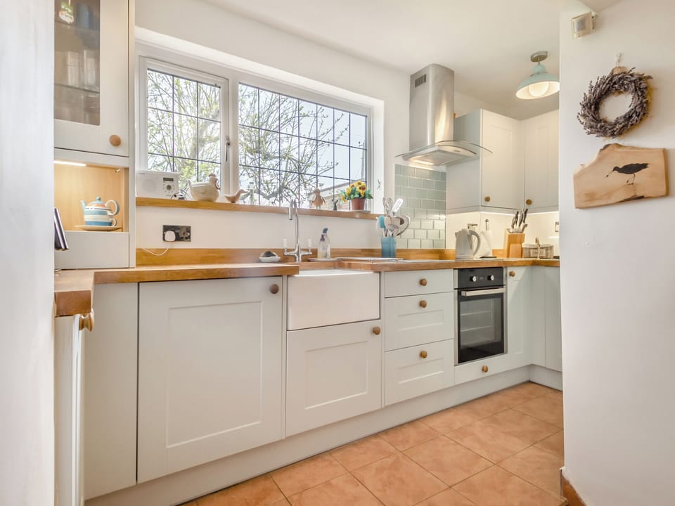 Kitchen | Little Crawfish Cottage, Thursford