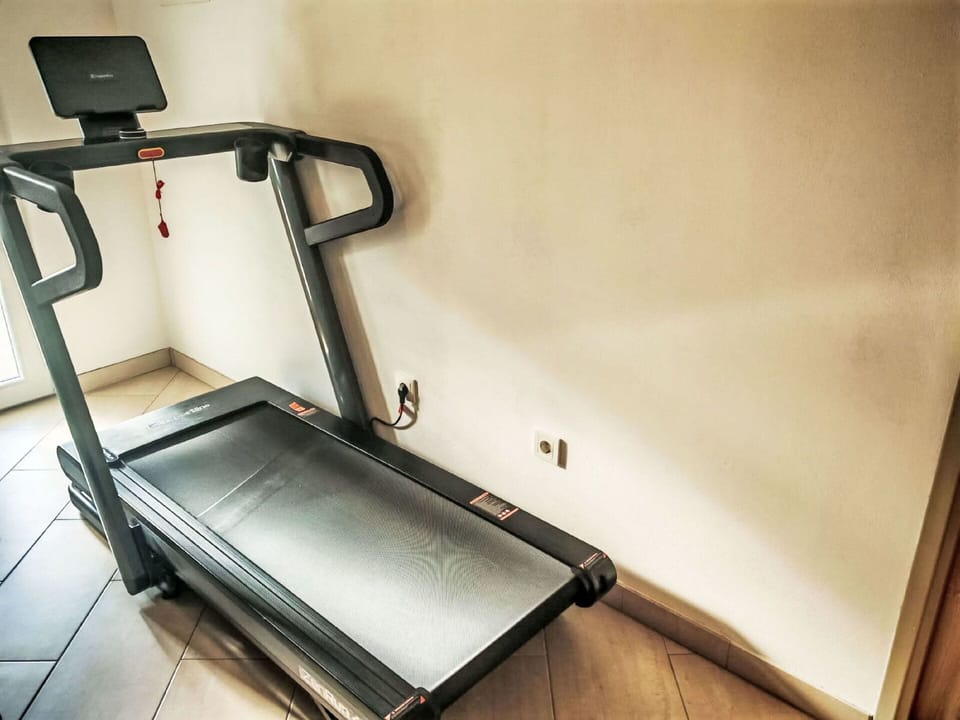 Exercise Machine, Exercise Equipment, Machine, Gym