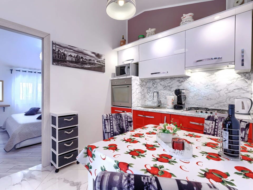 Cabinetry, Furniture, Property, Table, Decoration, Lighting, Interior Design, Picture Frame, Countertop, House