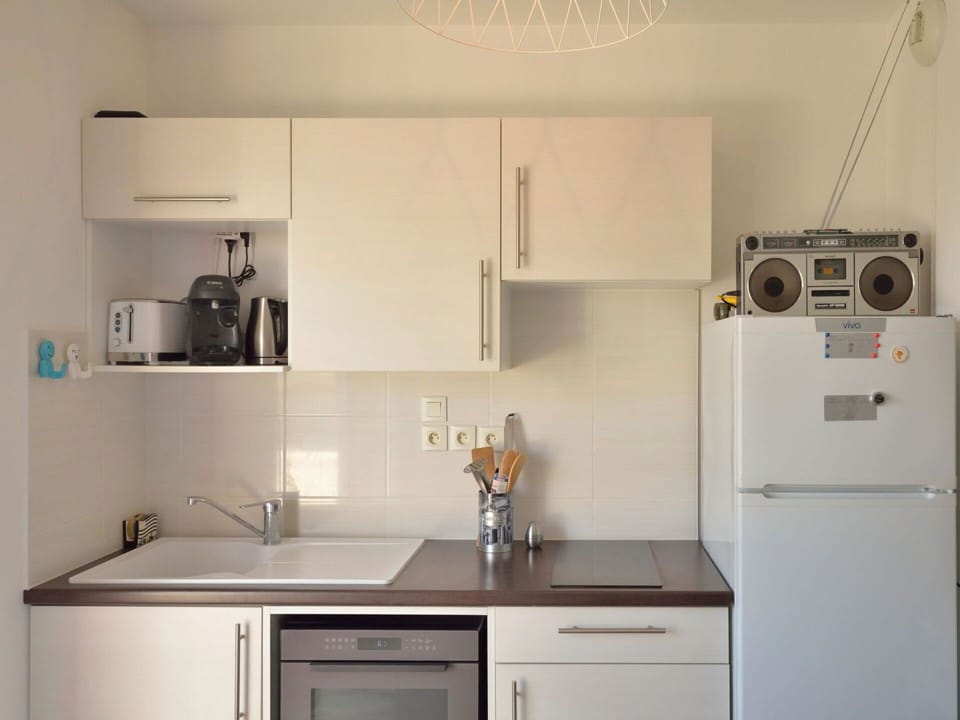 Cabinetry, Property, Countertop, Building, Kitchen Sink, White, Kitchen, Kitchen Appliance, Sink, Home Appliance