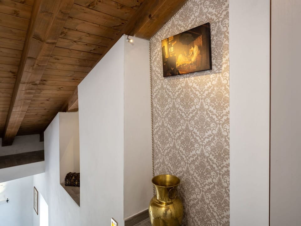 Sky, Property, Building, Snow, Window, Wood, Slope, House, Tree