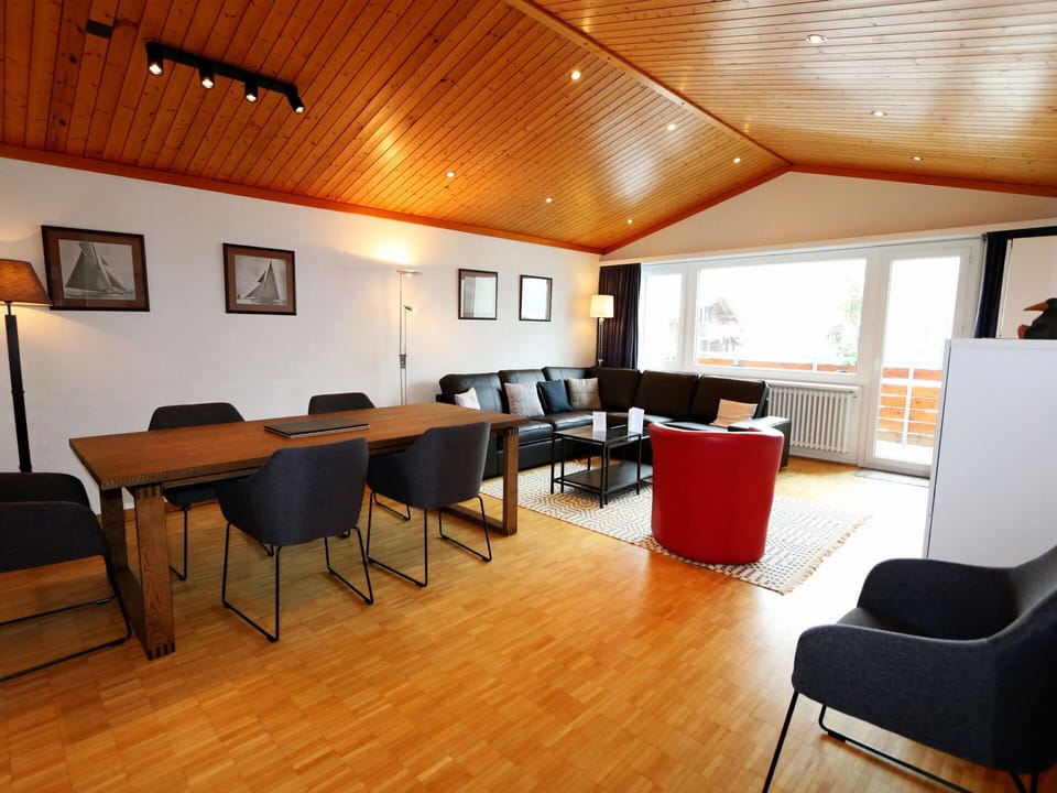 Table, Furniture, Property, Chair, Architecture, Interior Design, Flooring, Hall, Floor, Picture Frame