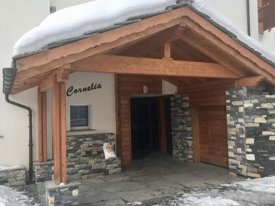 Property, Building, Snow, Wood, Window, House, Architecture, Cottage, Roof, Shade