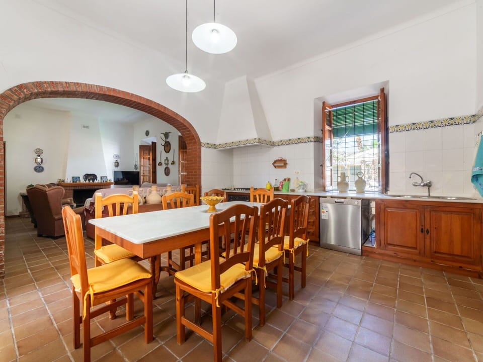 Furniture, Table, Chair, Building, Lighting, Wood, Interior Design, Floor, Flooring, Cabinetry