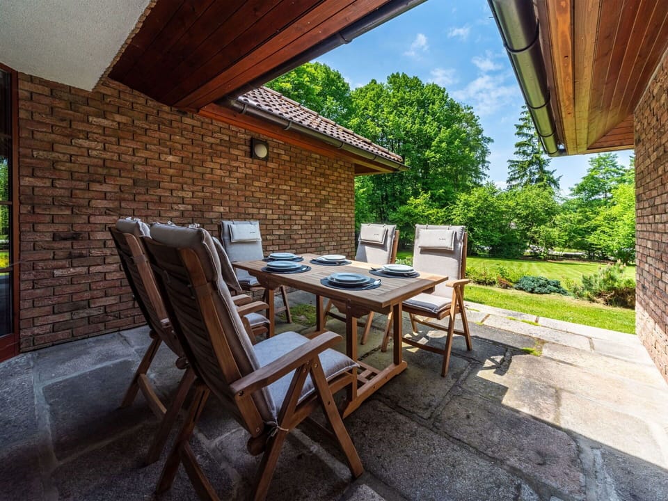 Plant, Property, Furniture, Table, Building, Chair, Sky, Window, Wood, Tree