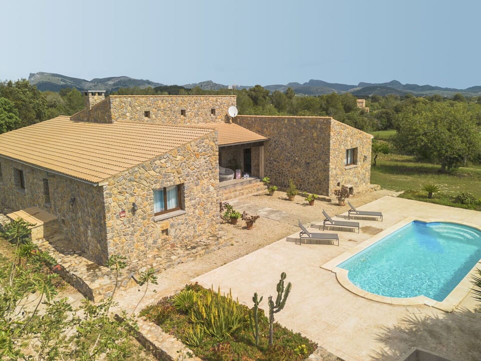 Swimming Pool, Farmhouse, Estate, Cottage, Villa, Stone Wall, Hacienda, Flagstone, Landscaping, Outdoor Furniture