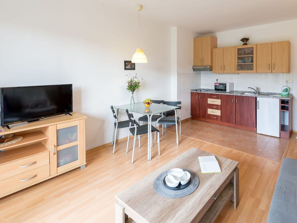 Table, Cabinetry, Furniture, Home Appliance, Wood, Countertop, Interior Design, Kitchen, Floor, Living Room