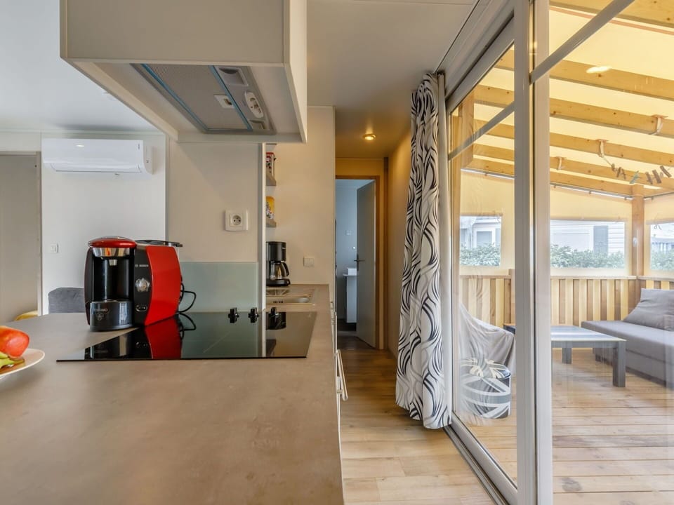 Building, Furniture, Property, Couch, Wood, Interior Design, House, Hall, Floor, Flooring